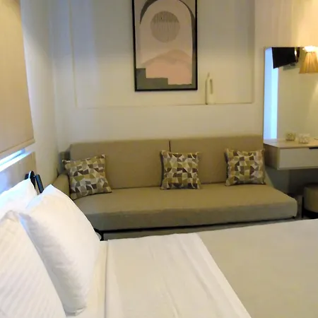 - Nostos クリッシ・アモウディア