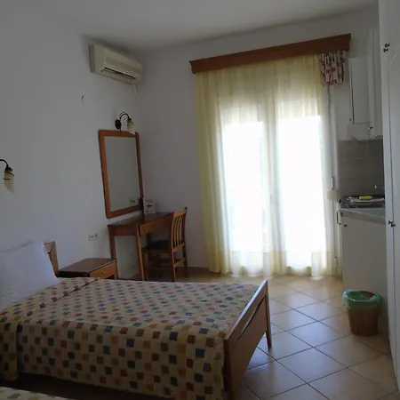 - Nostos 2* 크리시 아모우디아