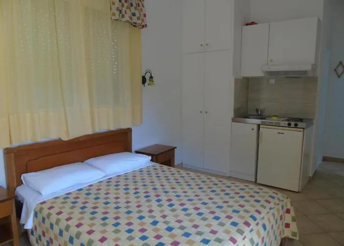 Hotel - Nostos 2*